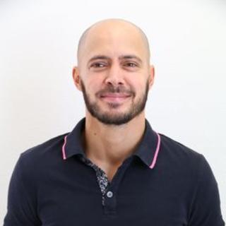 DE OLIVEIRA Stephane