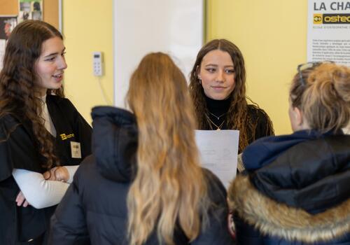 étudiants chez Ostéobio école d'ostéopathie à Paris