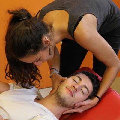 Focus sur la formation Perfectionnement technique en médecines manuelles d’Ostéobio
