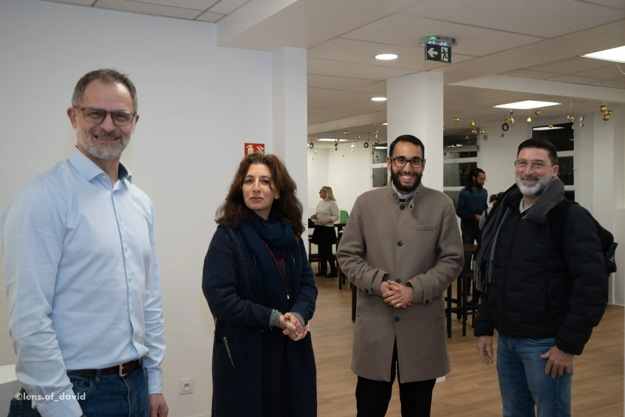 Le directeur adjoint Olivier Desprez et ses partenaires 